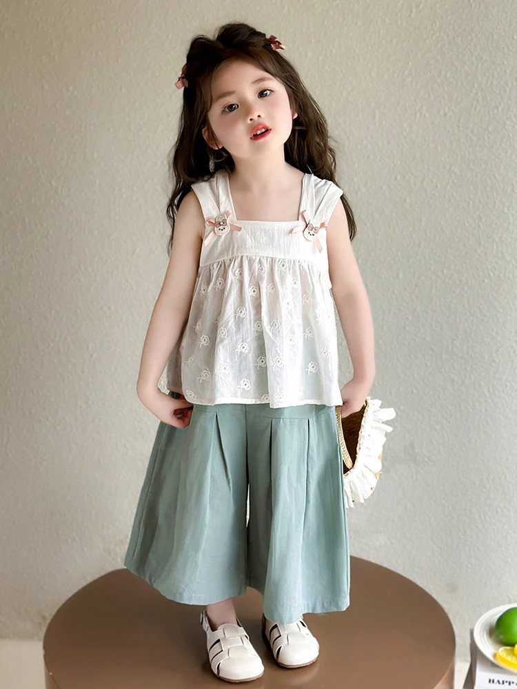 

Girls' Korean-style two-piece outfit with pants and suspenders2026New Summer Collection of Dopamine-Inspired Fashionable Girls'