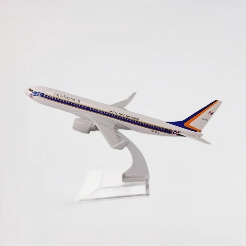 

1/400 Scale 737 Alloy Toy Aircraft Model 16Cm B737 Thai Airlines With Stand Simulation Airliner Static Display Collection
