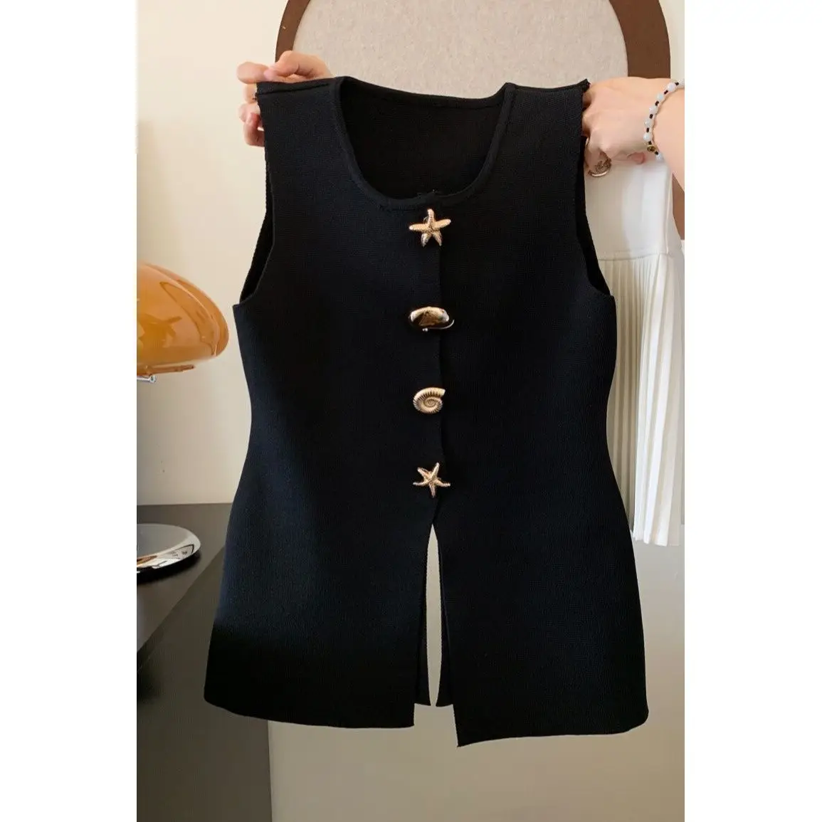 

French Style Sleeveless Vest Women Summer Single - Breasted Buttons Elegant Luxury Commute Slim Fit Top
