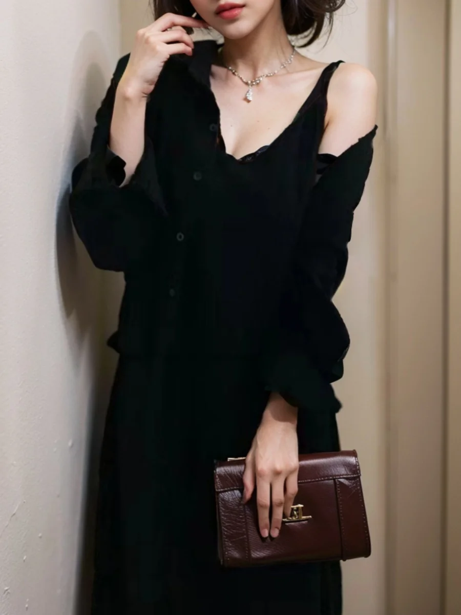 

Spring 2025 Chic Vintage Age-Defng Strap Dr irt Jaet Two-Piece Set Women Ele Long Sve Faion Ensemble