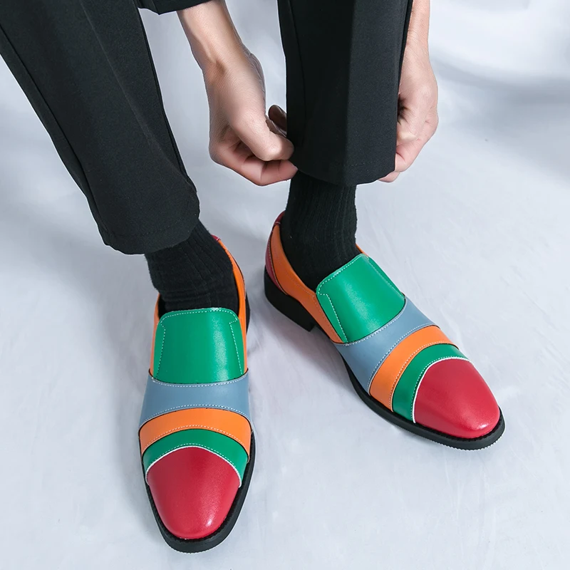 

Fashionable and Versatile Casual Business Formal Shoes Three Joint Colorful Youth Performance Banquet Soft Soled Men Shoes