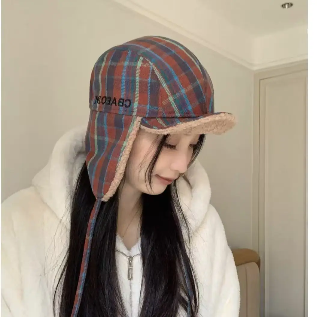 

Harajuku Retro Contrasting Color Plaid Strap Bomber Hats for Women Winter Travel Warm Versatile Velvet Thickened Men's Caps
