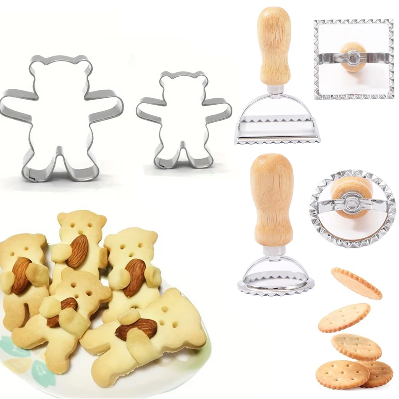 Cookie Stamp Cutter Wood Handle Fluted Ravioli Press Stainless Steel Bear Cookie Cutter Cooking Utensils for Sandwiches Pancakes