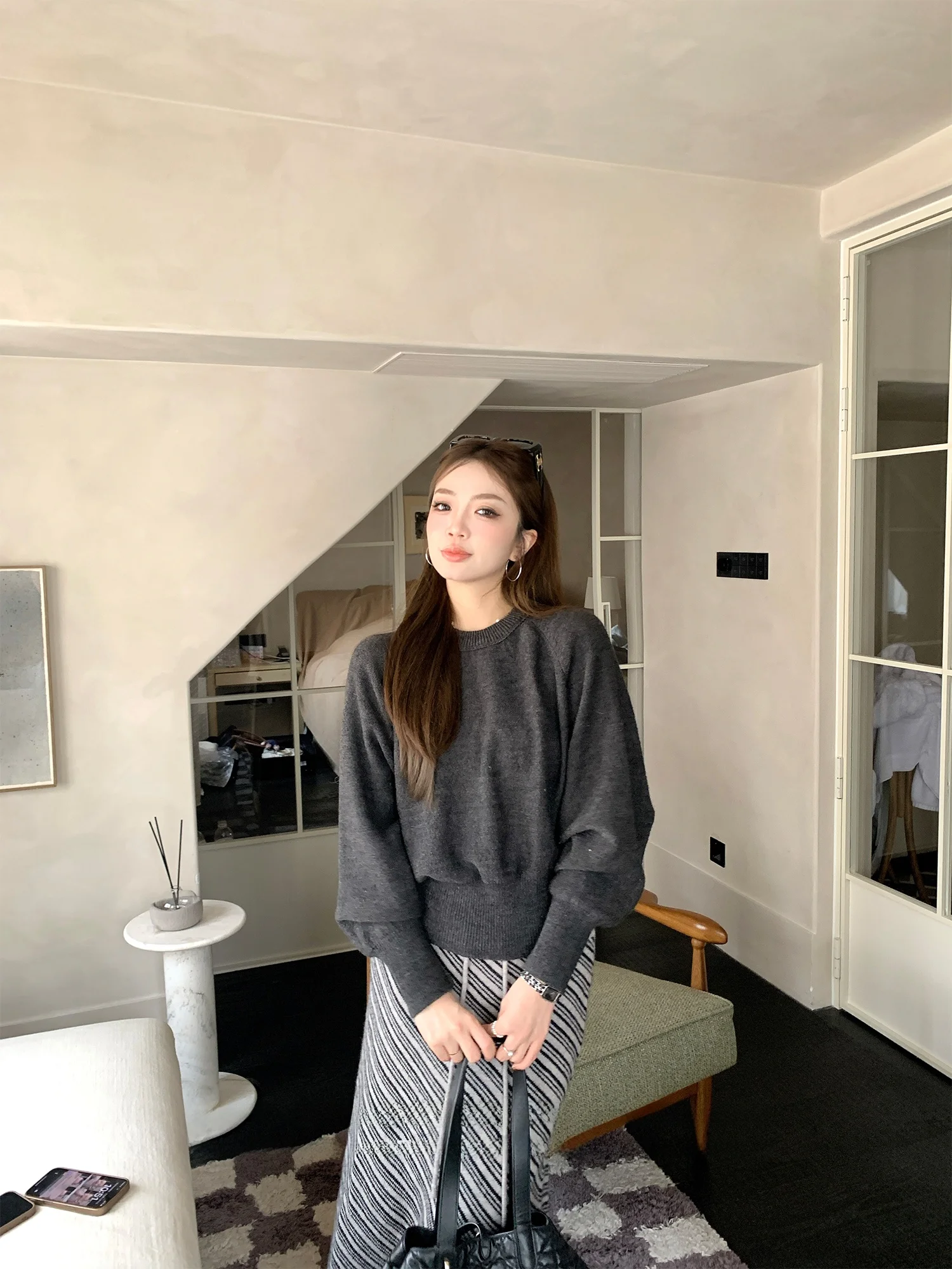 

Женский свитер с эффектом похудения, осенне-зимний, с вставкой на плечах, приталенный, классический, с длинными рукавами, круглым вырезом