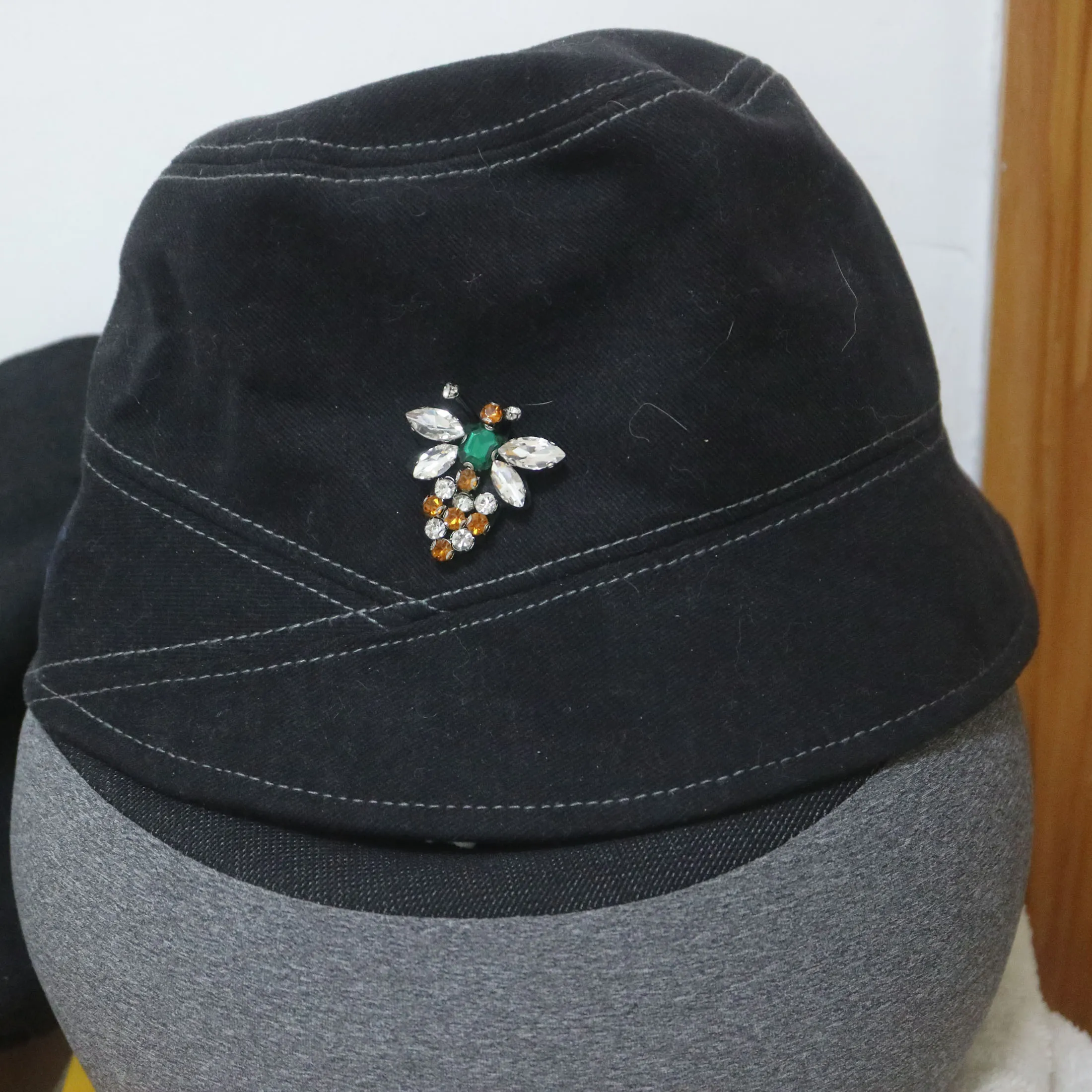 5pcs/lot Insect Bee Rhinestone Beaded Patches for Clothing Sew on Sequin Applique Anime Decorative Parches Clothes Backpack