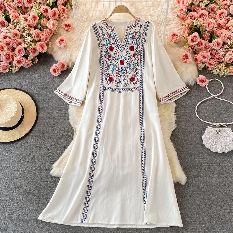Vestido de Praia de Manga Longa com Decote em V, Estilo Slimming, Cintura Alta, Saia em A com Bordado, Vestido de Verão Estil...