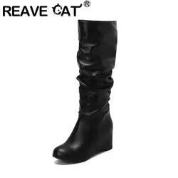 REAVE CAT Luksusowe damskie buty do kolan Okrągłe palce Ukryty obcas 7 cm Slip On Plus Size 42 43 Słodkie plisowane modne botki dziewczęce