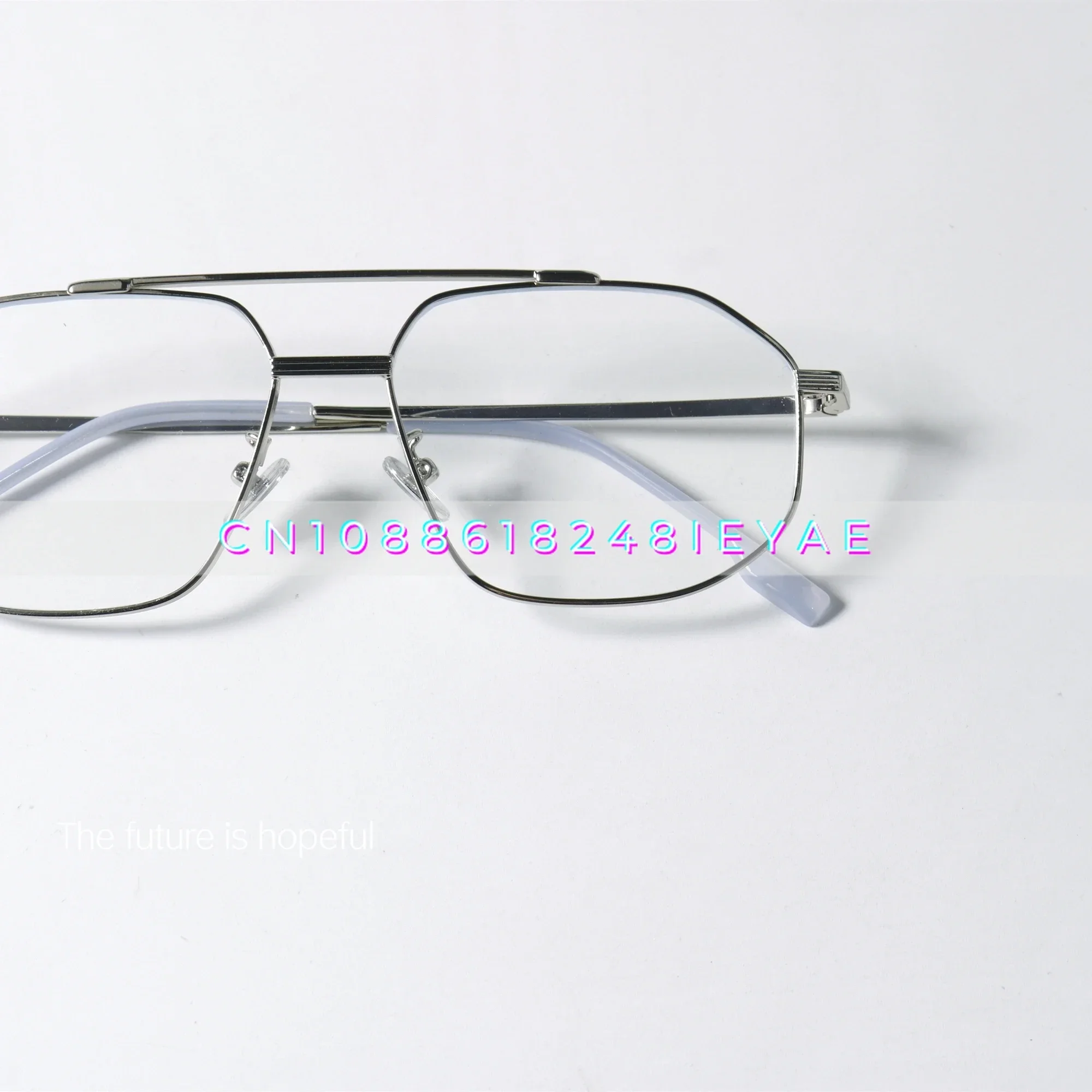 Gafas piloto poligonales de estilo retro Uv400 Gafas de sol con montura fina de metal anti-azul