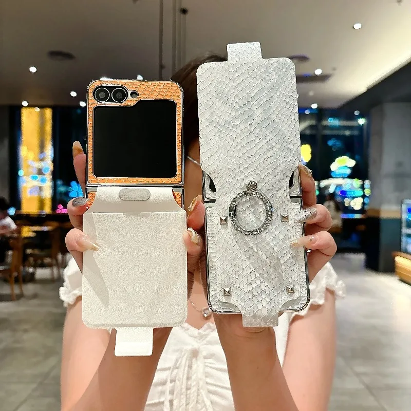 Glitzer-Diamant-Ringhalter, Schlangenhaut-Leder-Handyhülle für Samsung Galaxy Z Flip 7, 6, 5, 4, 3, 5G Flip7, Bling-Schutzhülle