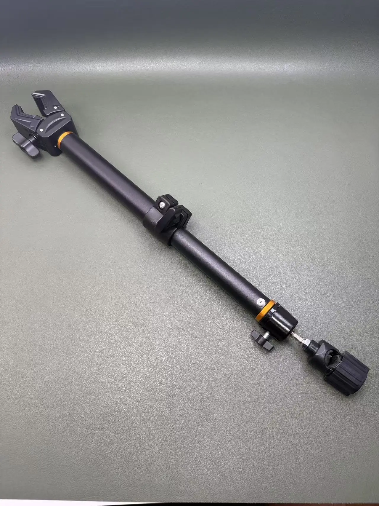 

Thickened Mechanism Selfie Stick Clamp And Telescopic Rod Universal with Tool-Free Clamp for Thin Rods