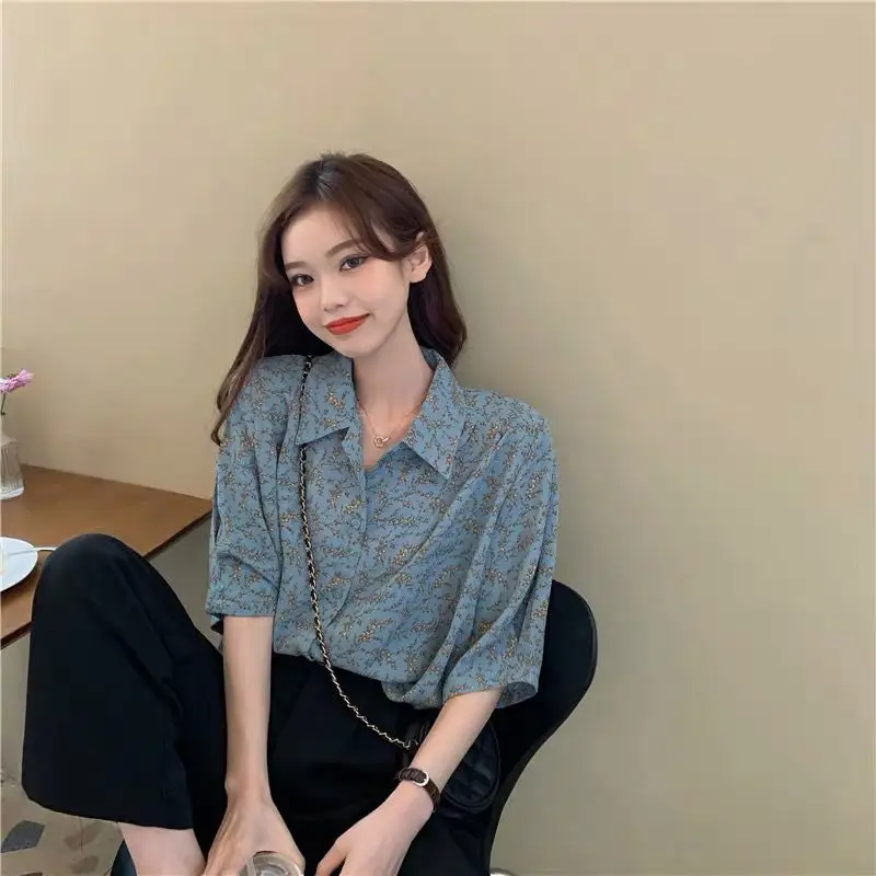 Summer Woman Clothes HongKong Retro Style Niche Chic Short Sleeve Casual Korean Fashion Loose Harajuku Chiffon Shirt Floral Easy