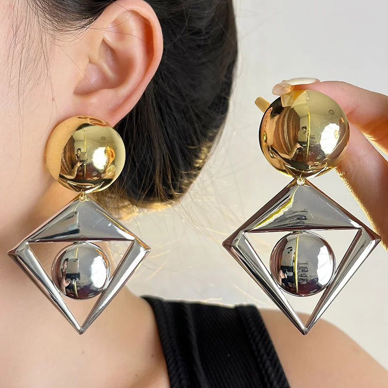 XIALUOKE European American Style Hollow Glossy Metal Square Geometric Large Earrings For Women Girls Fashion Party Jewelry