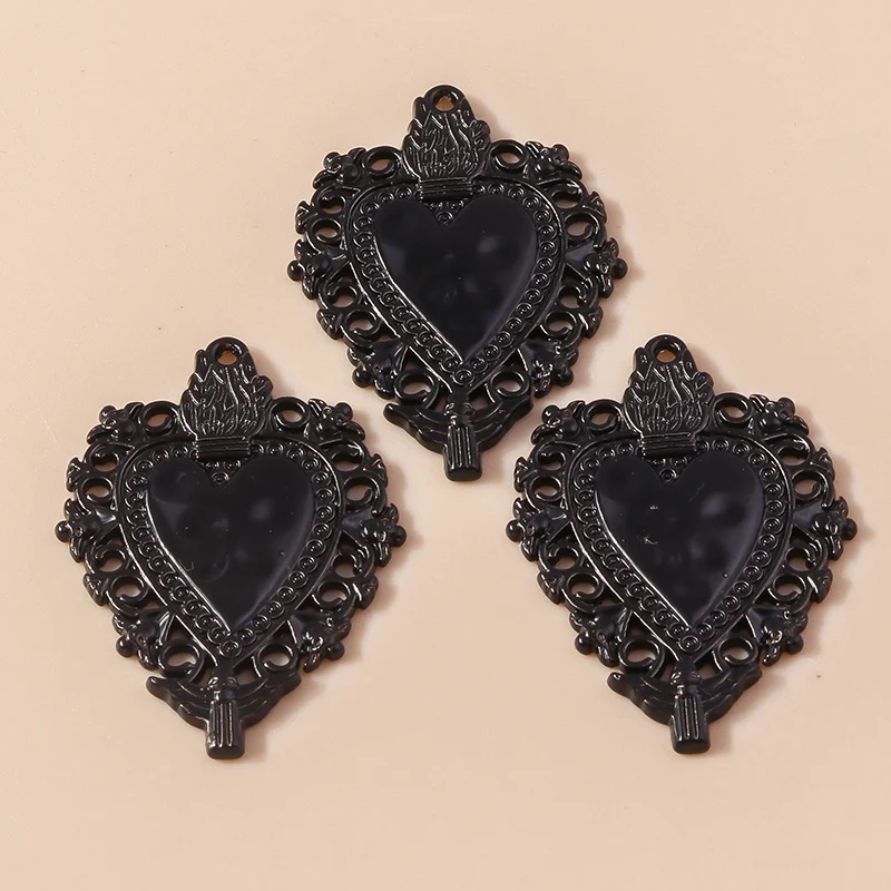 Leslie 4pcs 29*40mm Steampunk Witch Vampire Heart Charms Gothic Cross Talisman Pendants for Keychain Charms Jewelry Accessories