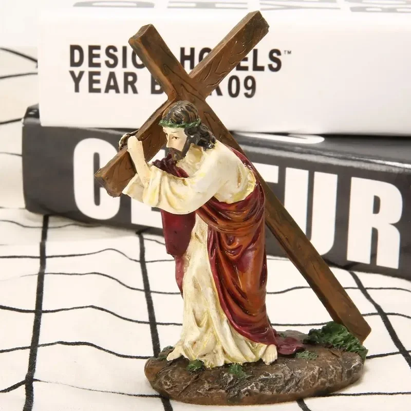 Estatua de la Cruz de Jesús, Figura Religiosa, Pequeño Jesús Cargando la Cruz en el Camino a Calavera, Pequeña Estatua Decorativa para el Hogar, Iglesia u Oficina