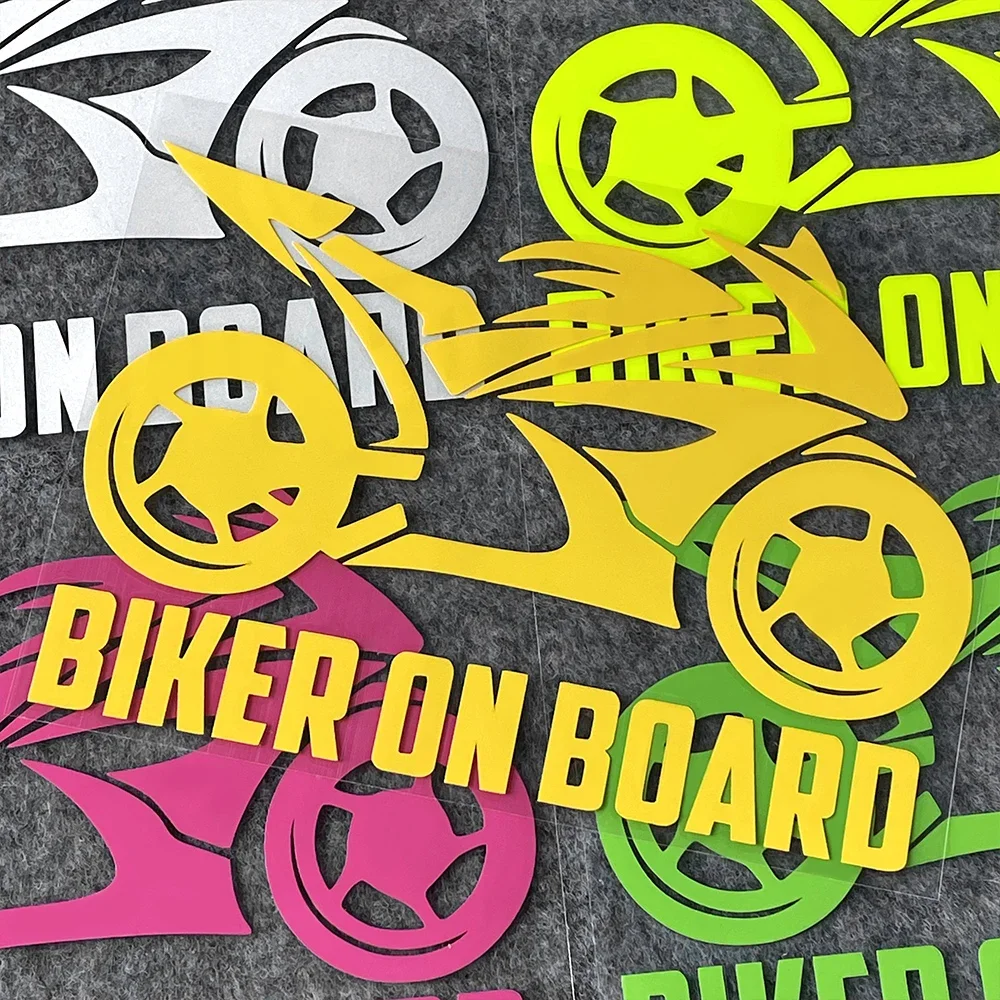"Biker on Board" Adesivi decorativi riflettenti per auto Decor Moto Moto Scooter Auto Body Window Parabrezza Decal Accessori