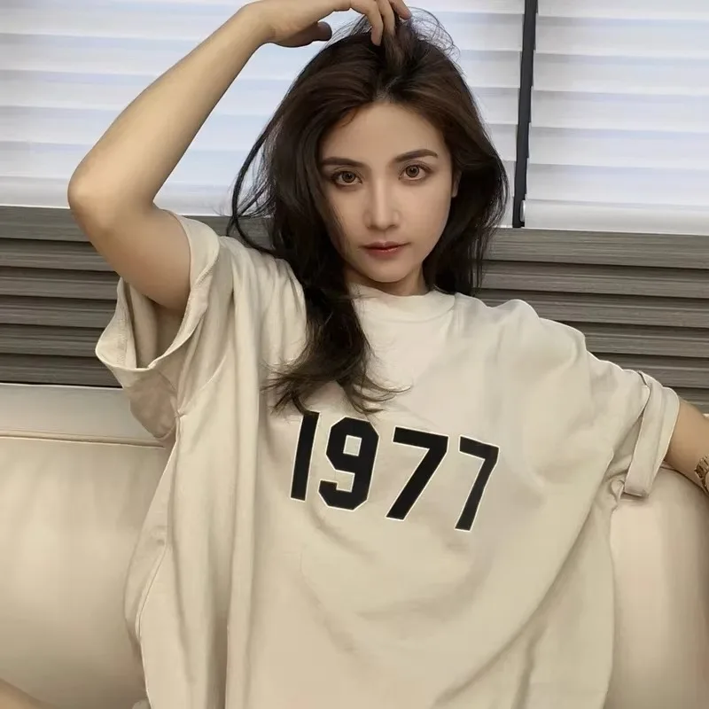 新しいファッションの必需品、男性と女性のための高品質Tシャツ、ストリートレタープリントヒップホップファッション速乾性Tシャツ