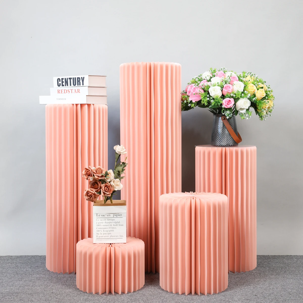 

Foldable Paper Columns Display Pedestals Stand Wedding Centerpieces Display Cylinder Flower Stand for Engagement Birthday Party