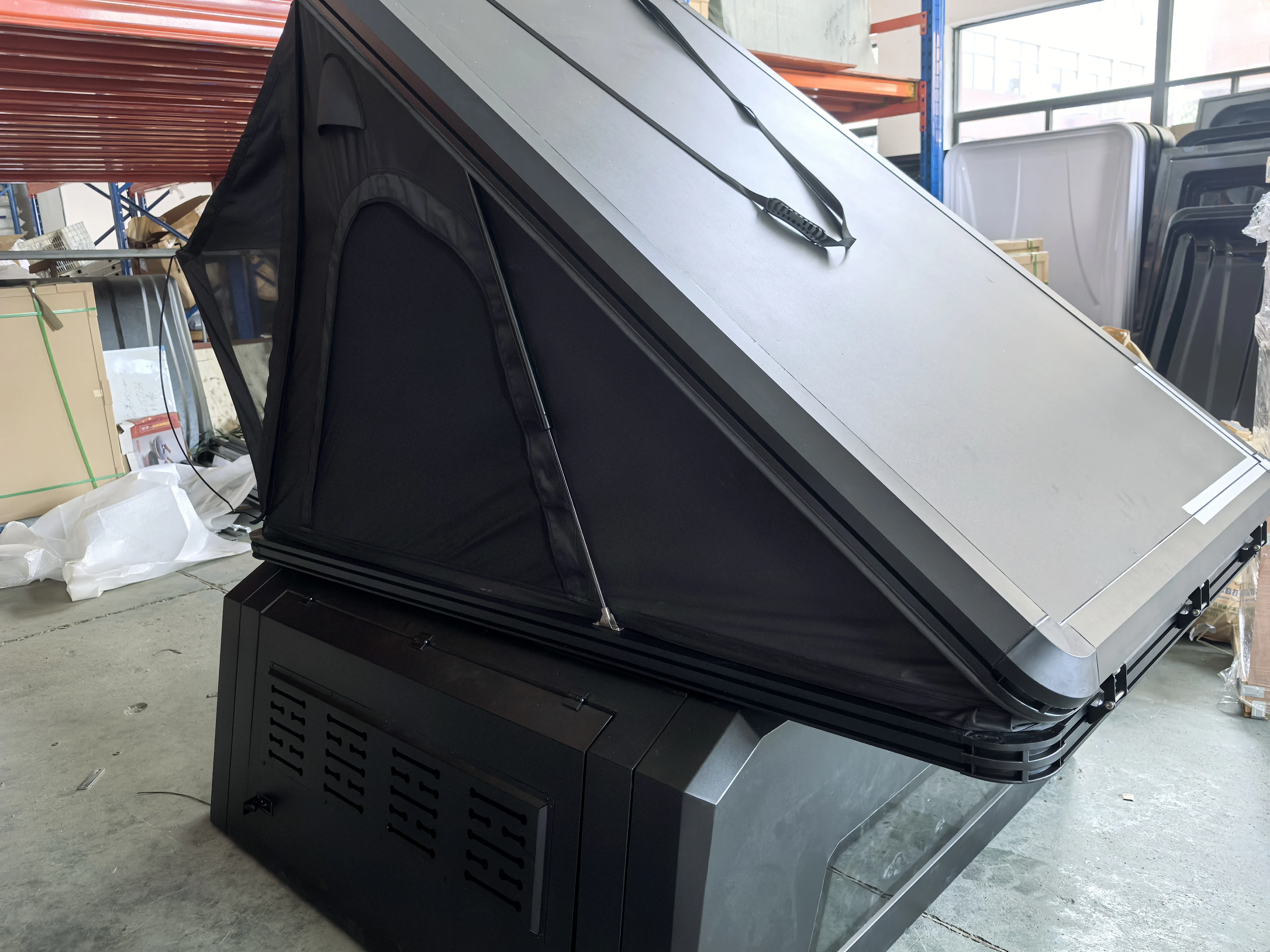 The Last Day Ute Canopy Truck Camper Equipped With Aluminum Sink Hot Sale
