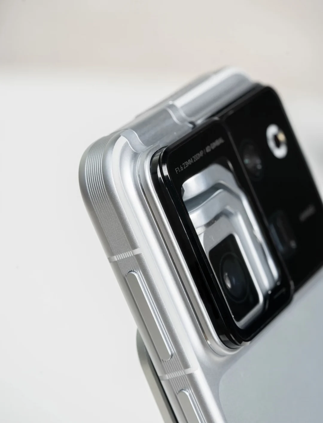 New China Version Honor Robot Phone Snapdragon®️8 Gen5 6.31inch OLED 120Hz 200MP 7060Mah 120W Fast Charger NFC OTA Google Play