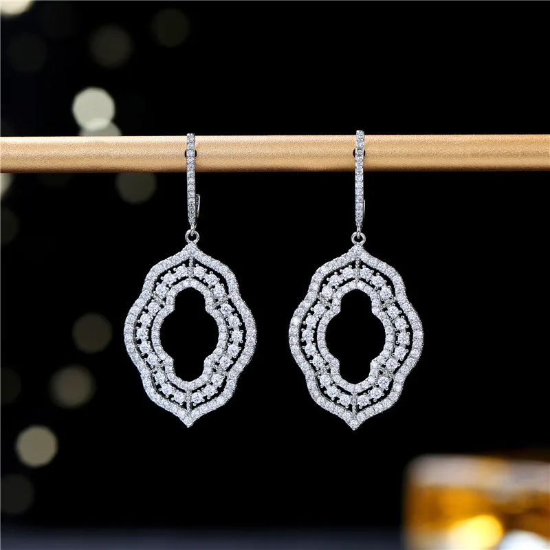 

2026 New Style Light Luxury Women's Earrings • S925 Sterling Silver Needles, Full Zircon Inlay, Geometric Long Design • High-End