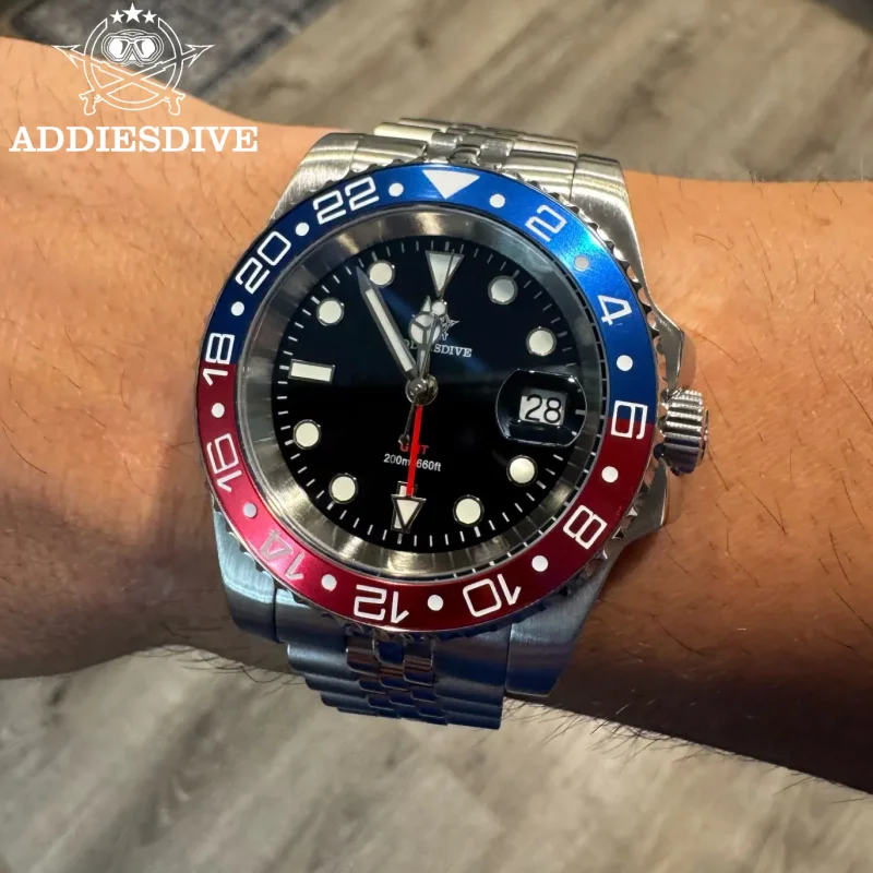 นาฬิกาข้อมือผู้ชาย ADDIESDIVE AD2050 BGW9 Super Luminous กันน้ำ 20 บาร์ ตัวเรือนสแตนเลสสตีล 316L ระบบควอตซ์ GMT ของสวิส Ronda 515-24