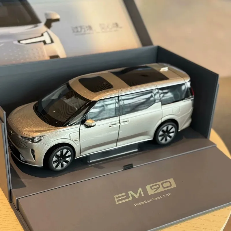 EM90 Alloy Simulation Car Model,MPV Decoration,Die-Cast Metal Replica,Boy Gift,Adult Collectible,Palladium Sand,1:18