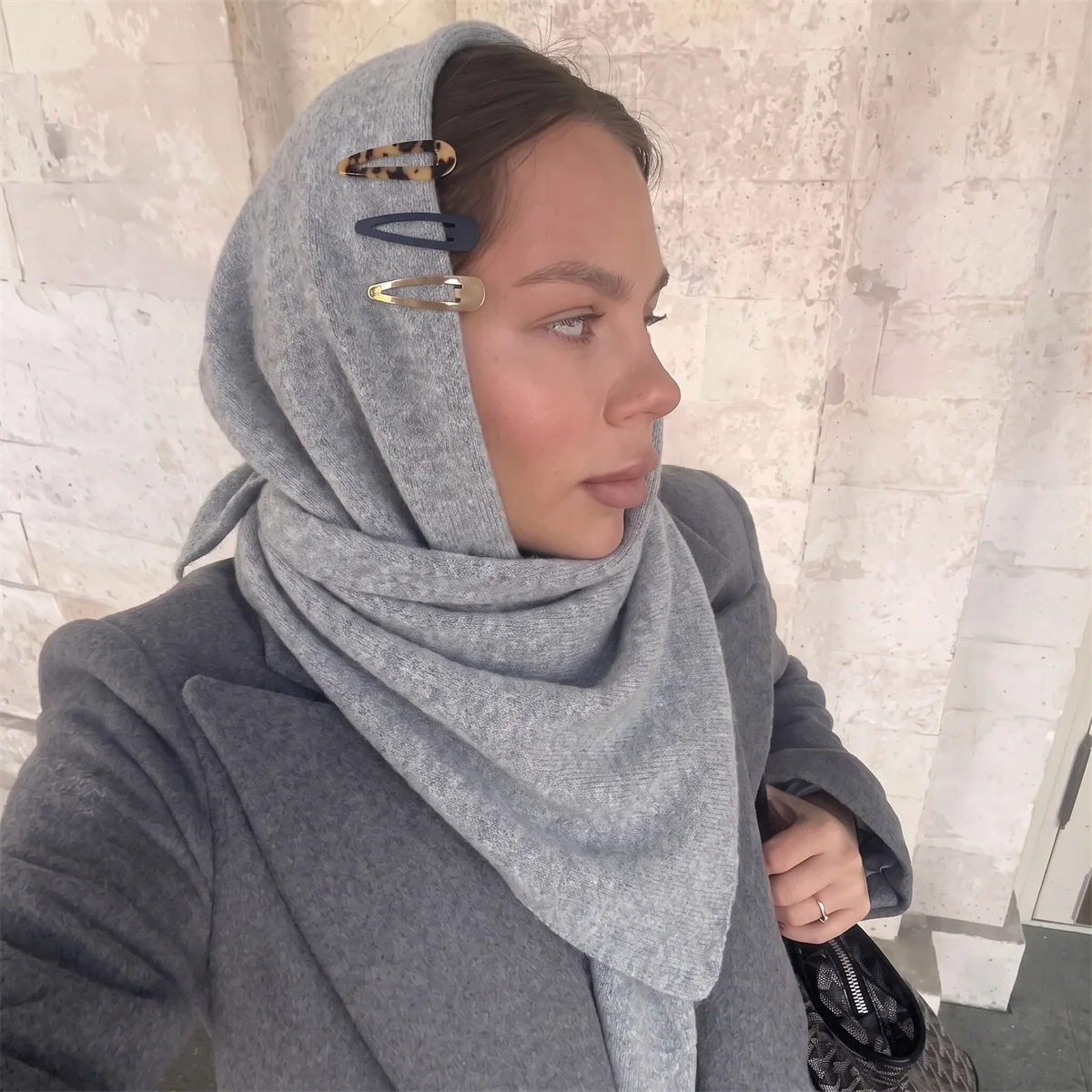 Women Clean Look Knit Triangle Shawl Solid Cosy Neck Scarf Multi‑Contour Head Wrap For Casual Street Shot Neighbor Visit Chilly