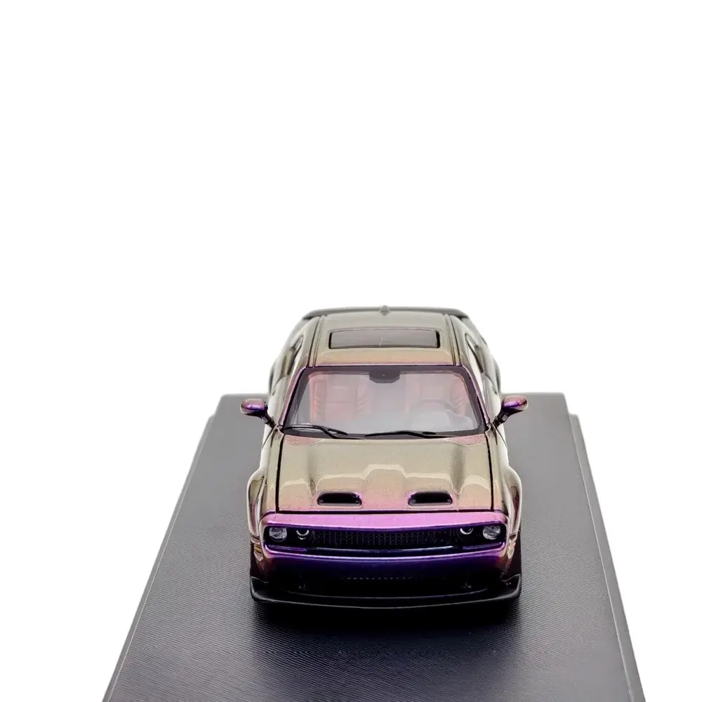 نموذج سيارة Stance Hunters 1:64 متدرج أرجواني للعضلات الرياضية - مجموعة محدودة، 14+، قطعة عرض قابلة للجمع SH