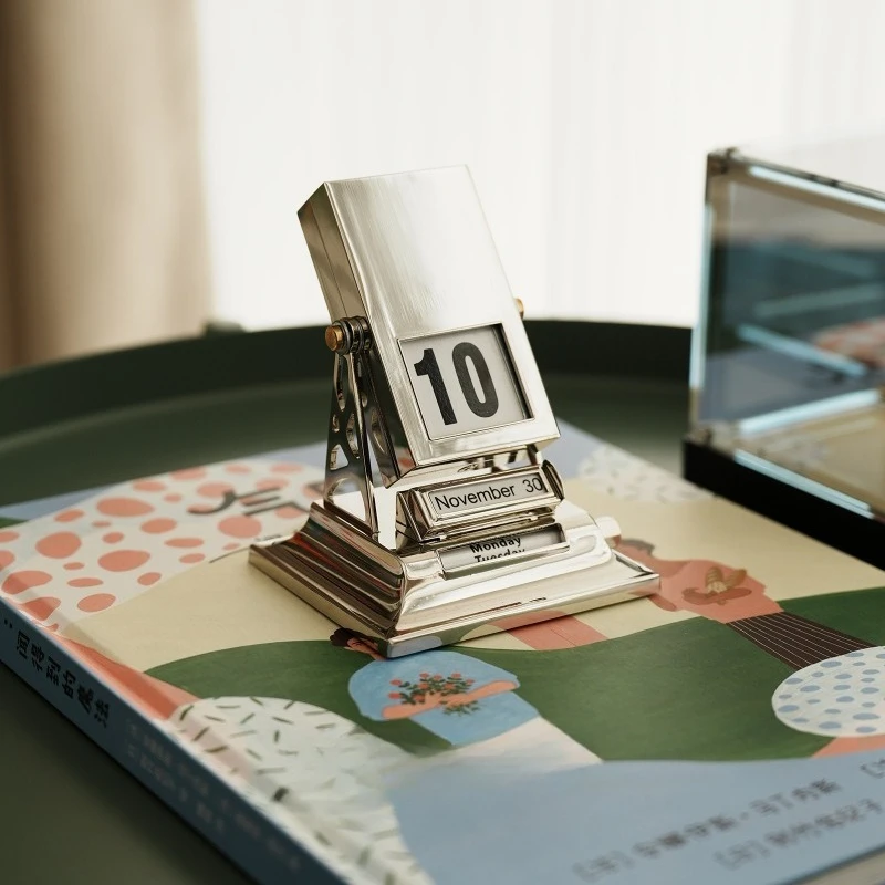 Flip Perpetual Calendar Desk Decor Creative Birthday Gift for Friends Unique Valentine's Day Present Minimalist Office Ornament