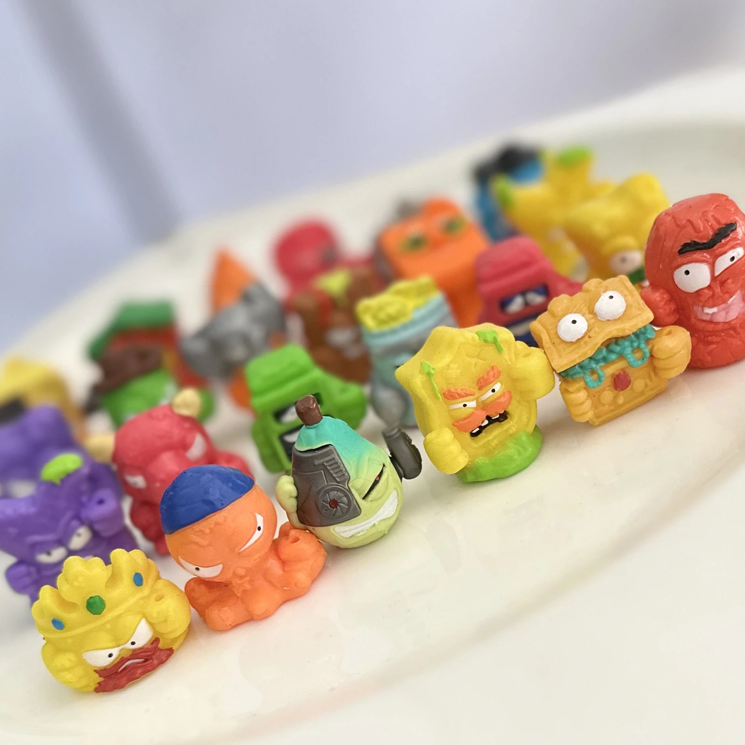 LPS DOGS 20/40pcs Random Garbage The Grossery Gang Cartoon Anime Action Figures Toys  Model Toy Dolls  Figures Gift Y24033001