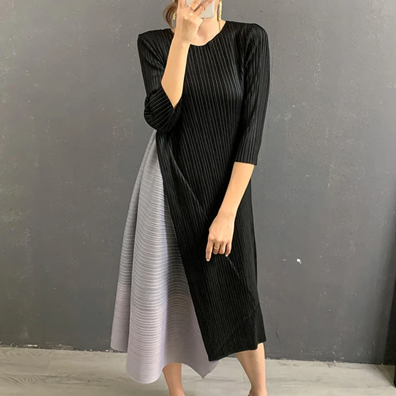 

Pleated high-end fashion dress for women in spring 2023, new loose fitting large and thin long maxi dresses for women