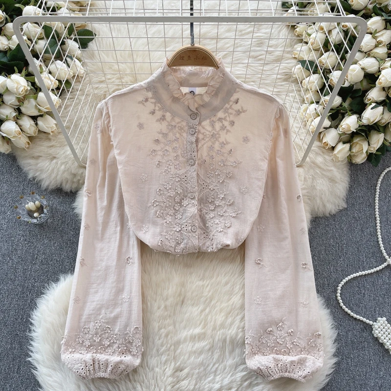 

Bohemian Style Sweet Shirt Spring New Female Heavy Industry Embroidered Mushroom Edge Collar Bubble Sleeve Stylish Top