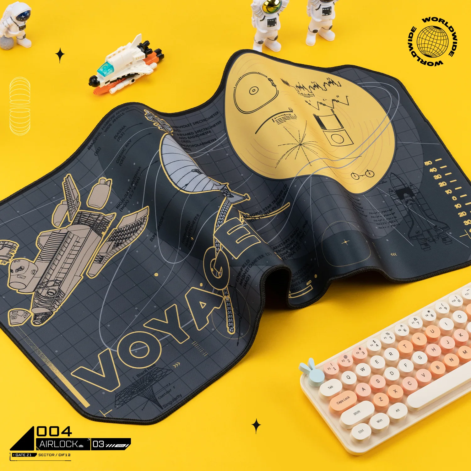 Tappetino per mouse originale stile Voyager - Tappetino da scrivania a forma personalizzata per giochi XXL Base antiscivolo Superficie impermeabile per la configurazione dell'ufficio di giochi per PC