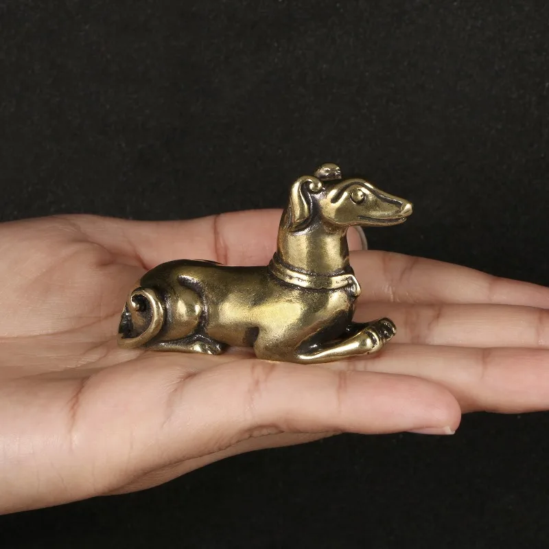 Antique Copper Ware Chinese Zodiac Dog Figurines Vintage Brass Puppy Ornament Retro Aged Animal Handheld Piece Home Decoration
