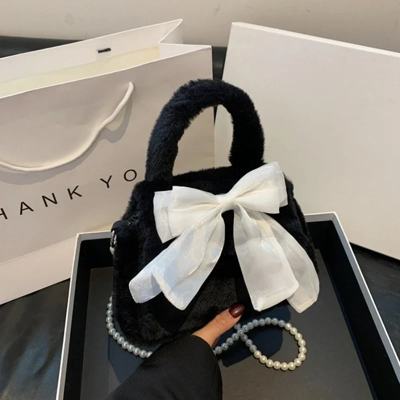 

Women's Plush Handheld Commuter Bag, New Korean Style Fashion, Bow Bow Single Shoulder Diagonal Small Square Bags