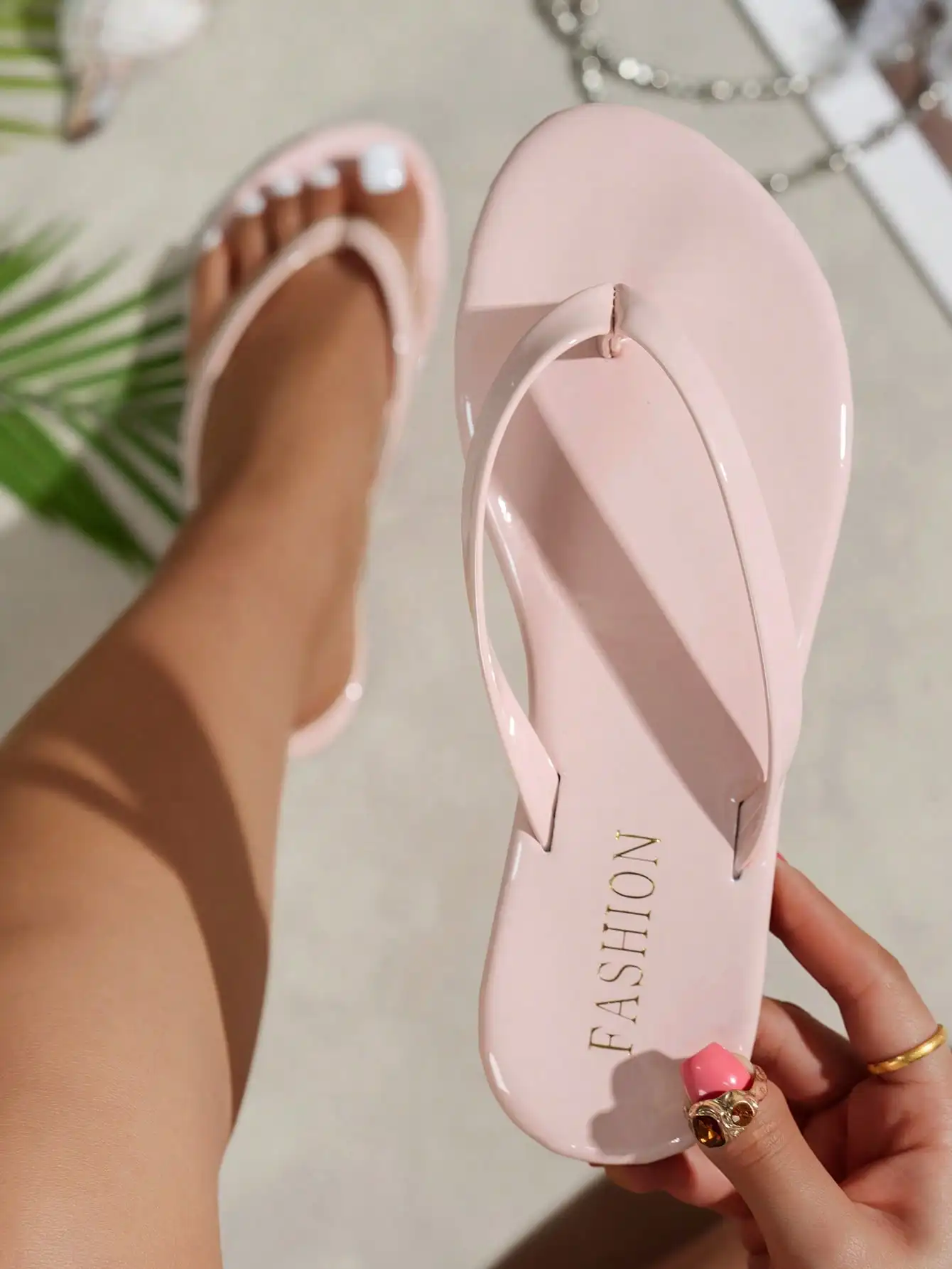 

Women's Flat Flip Flops, Shiny Summer Fashion Comfortable Round Toe Sandals, Suitable For Outing, Party, Travel, Beach