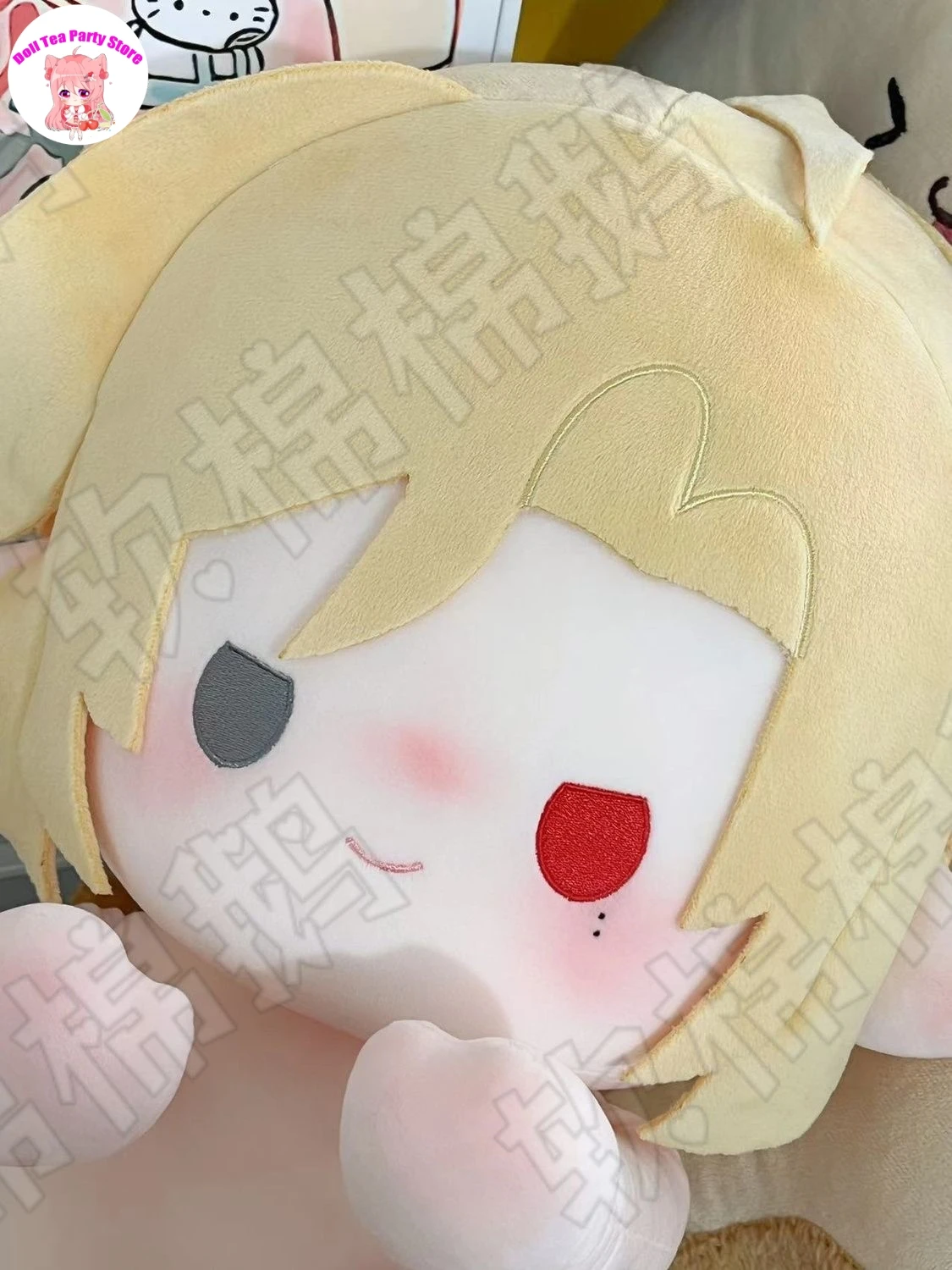 Anime Zenless Zone Zero Hugo Villard atributo muñeco de peluche suave cuerpo 40cm postura sentada vestir almohada juguetes muñecas figura regalo