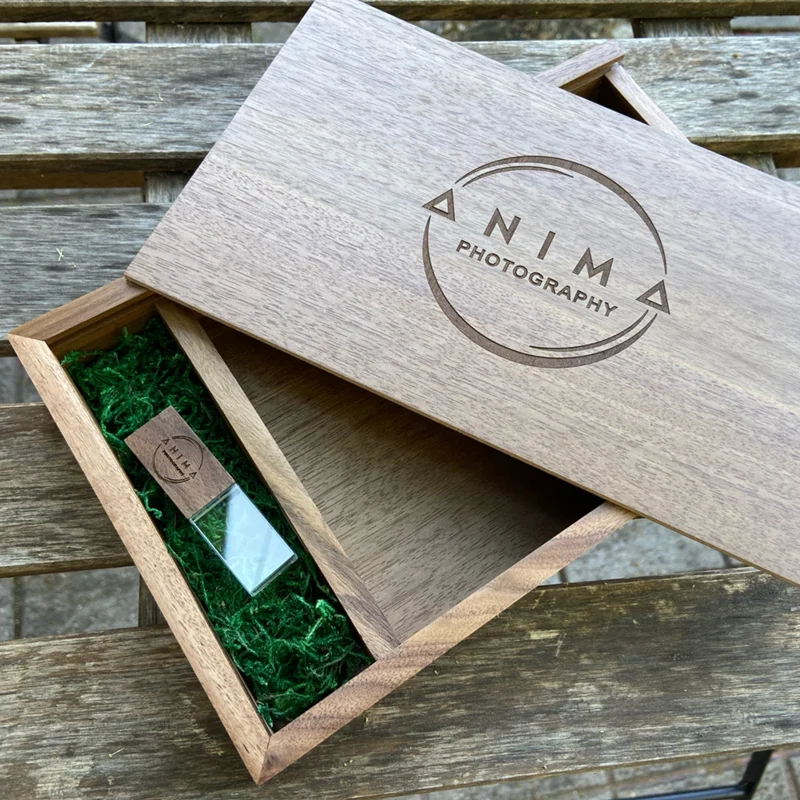 

Free Custom Laser Engraving LOGO Walnut Album Box（25*15.5cm) + Crystal USB3.0 High-speed Flash Drive 16GB 32GB 64GB 128GB