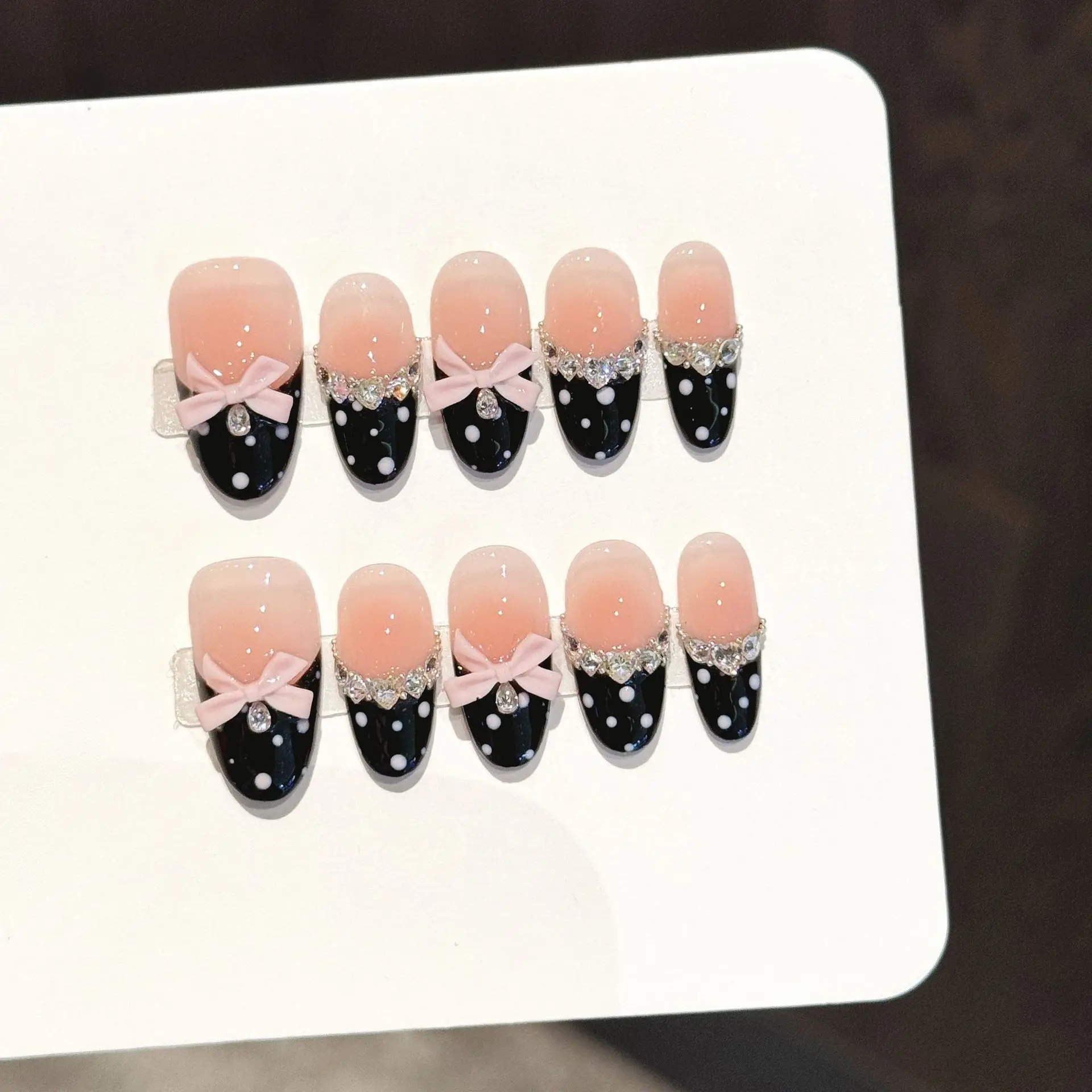 10pcs Pure Hand Pressed Almond Nail Art,Nice Fake Nails,Miu-style Delicate Designs With Bow Diamond Accents,Suitable For Women
