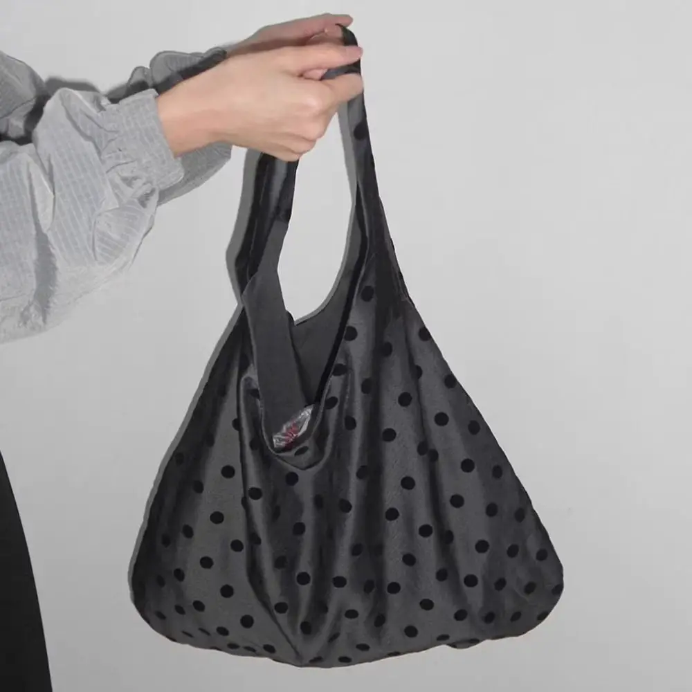 

Fashion Polka Dot Women Handbag Large Capacity Soft Shoulder Bag Retro Casual Beach Bag Girl Women