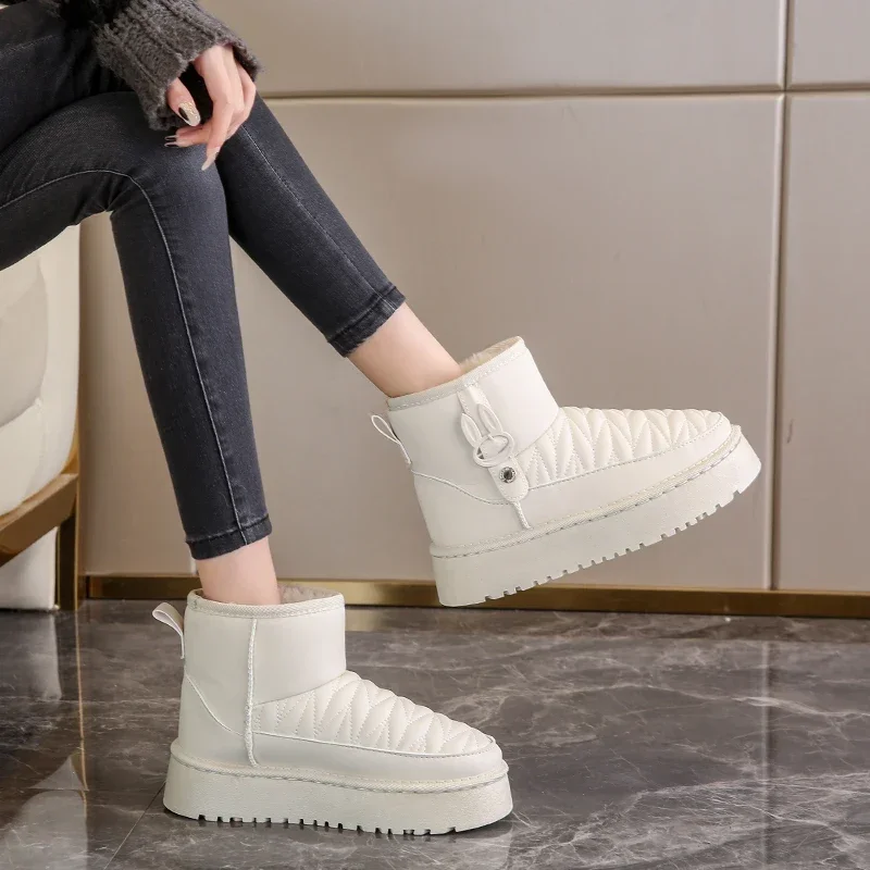 Bottes de neige en peluche pour femmes, chaussures à plateforme ronde, bottes courtes imperméables, mode féminine, designer, 2023