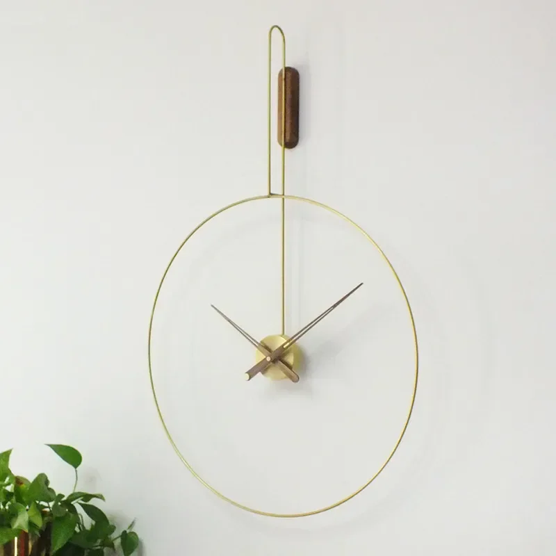 Nordic Modern Minimalist Spanish Wall Clock Living Room Dining Room TV Background Wall Internet celebrity Personality Mute