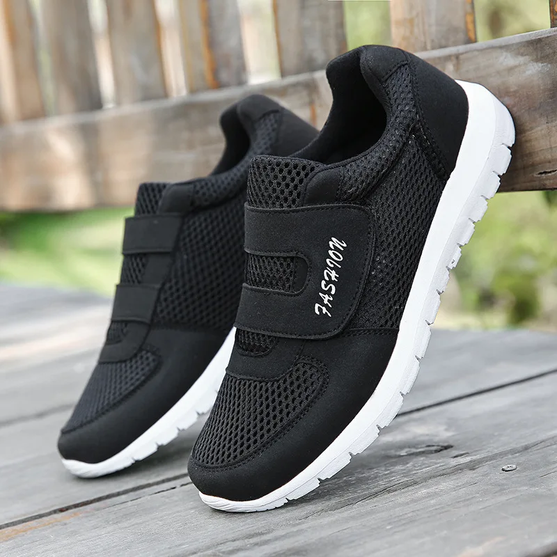 

Men Mesh Sneakers Breathable Lightweight Running Shoes for Men Outdoor Comfortable Walking Shoes Non-Slip Soft Sole Jogging Shoe