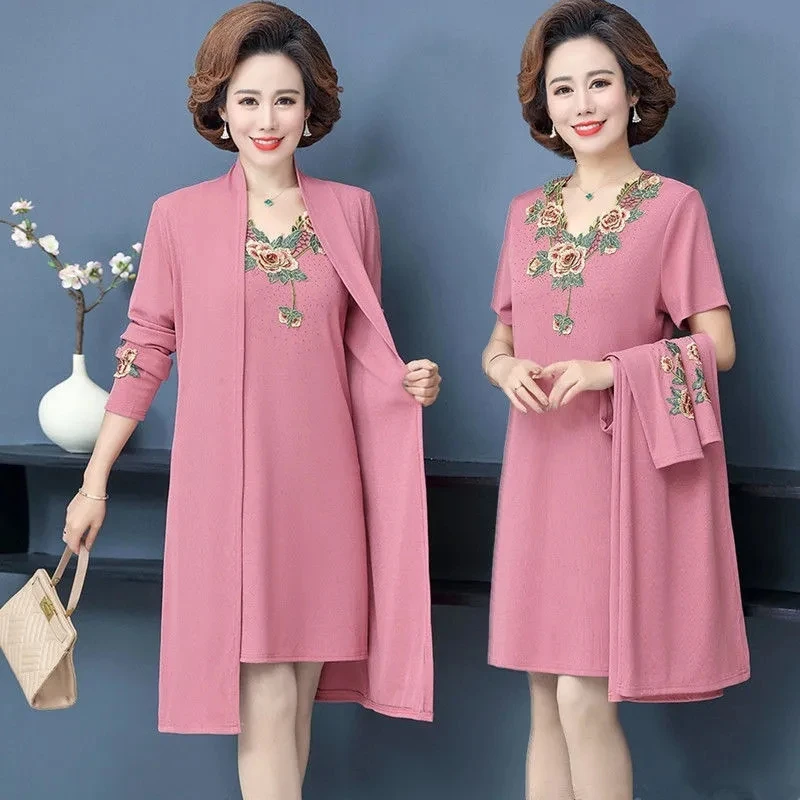 

2023 New Spring Autumn Women Qipao Dress Vestidos Vintage Embroidery Middle-Aged Mothers Dresses Elegant Cheongsam 2 Piece Set