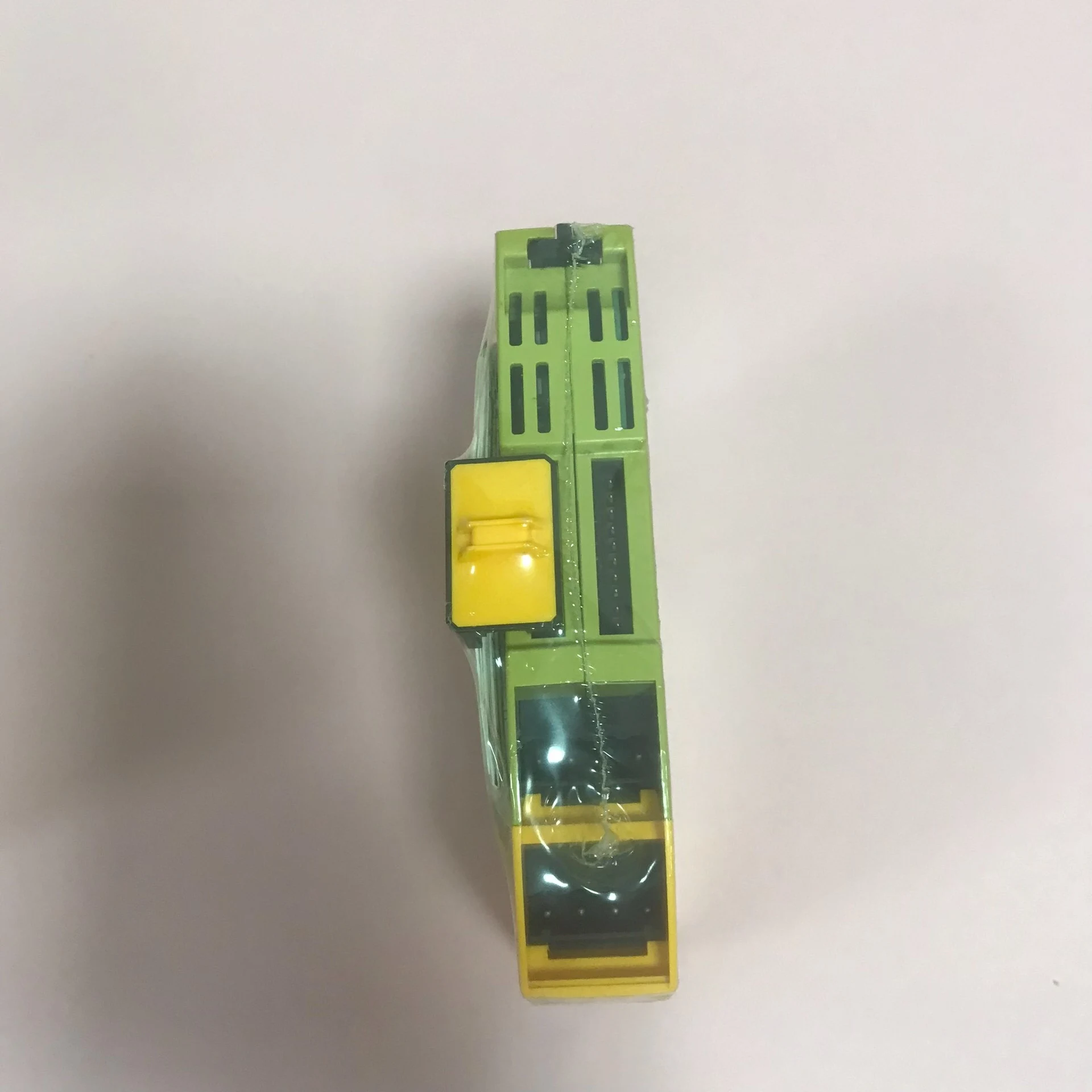 772143 Safety Relay Brand New Unopened PILZ