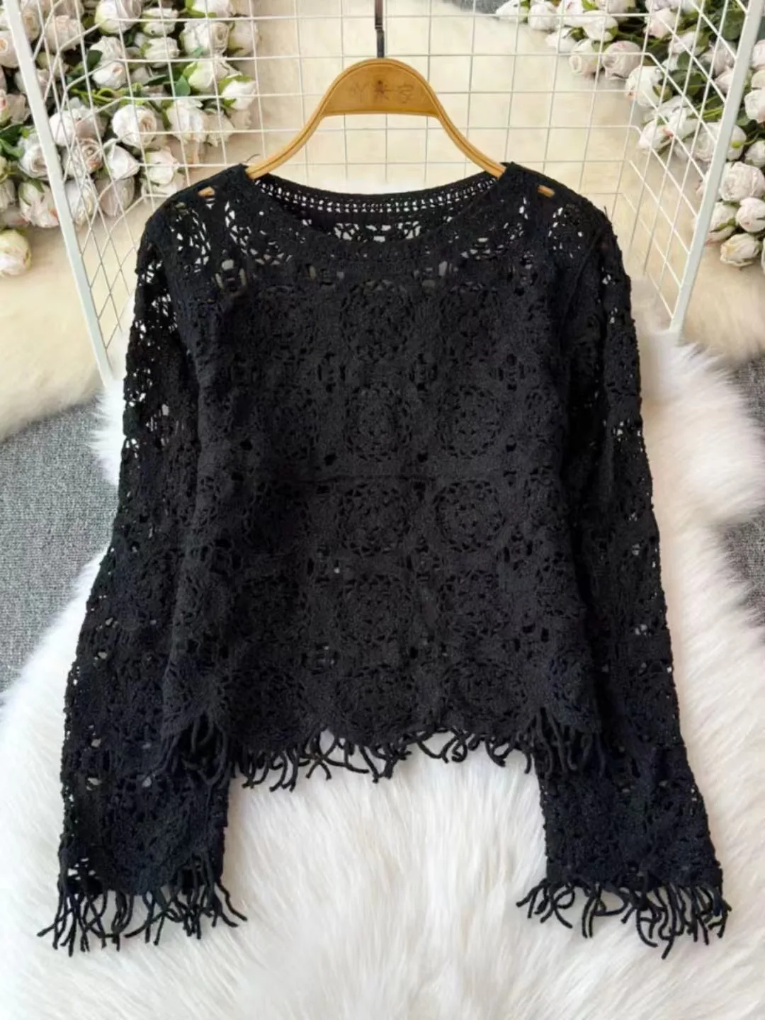 Sheer Crochet Top Embroidery Lace Blouse Long Sleeve Open-knit Crop Tops for Women Spring Summer 2024 Boho Vacation Outfit