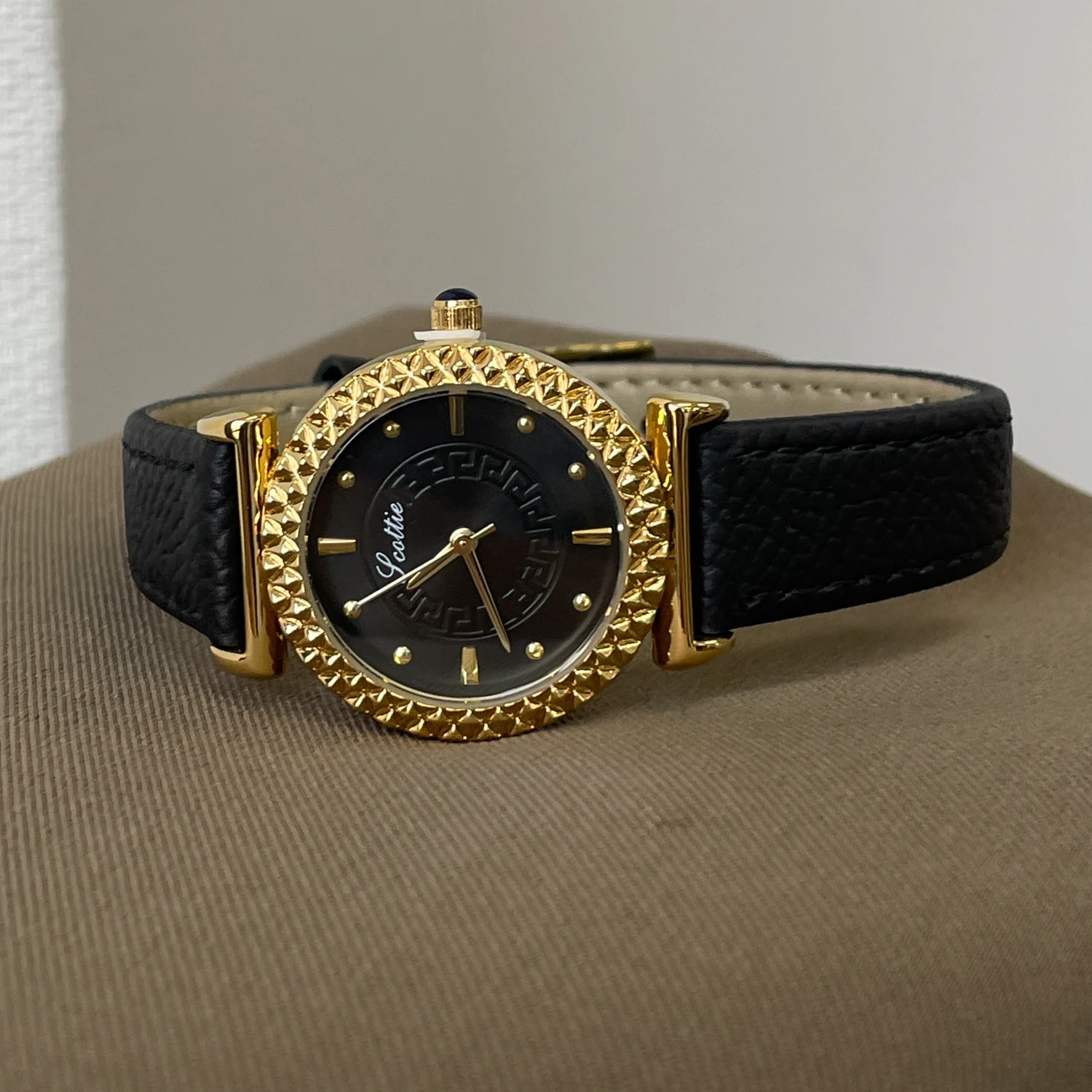 

Retro-Style Artistic Women'S Watch, High-Value Women'S Retro Wristwatch, Trendy And Fashionable Quartz Watch, Women'S Gift.