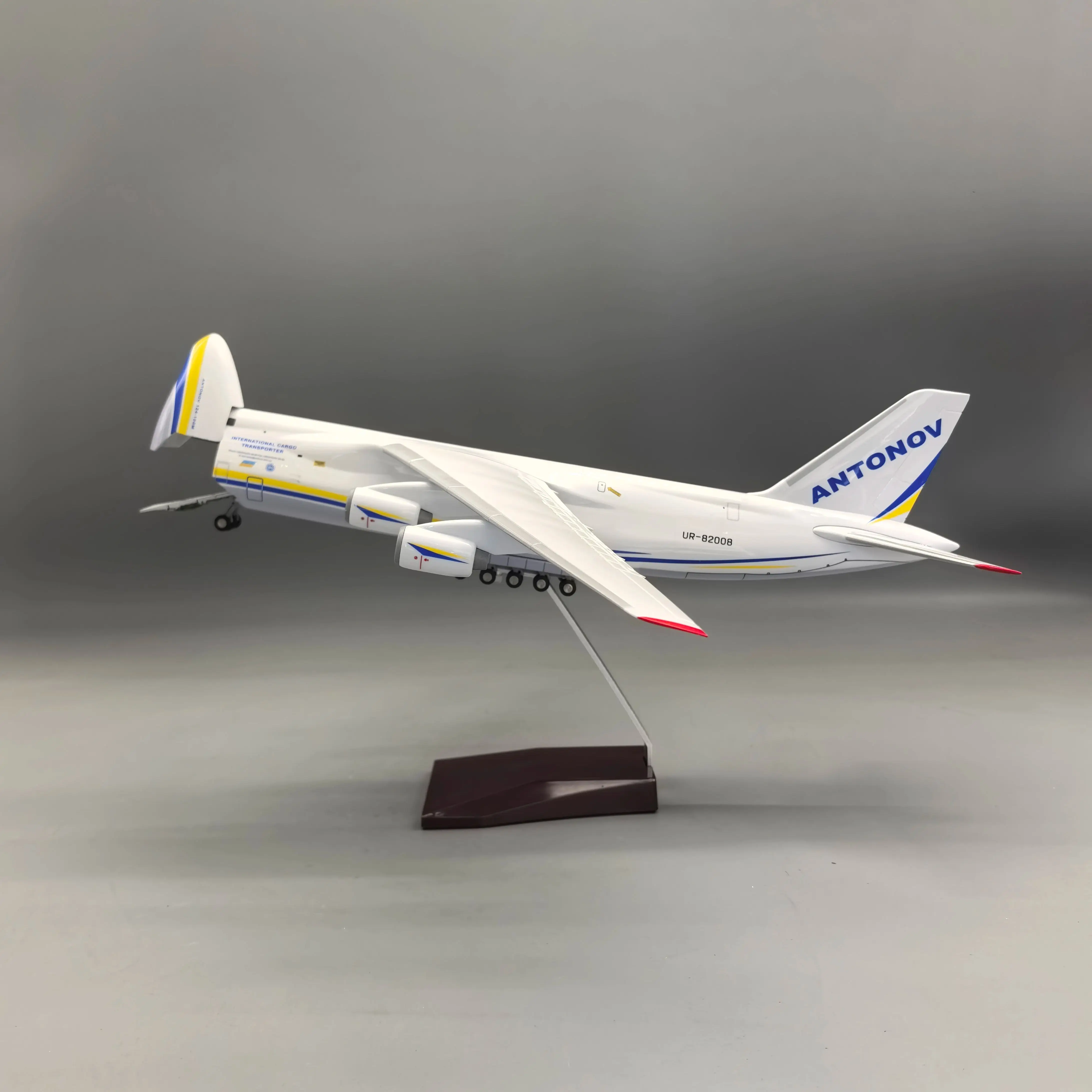 

New 1/165 Antonov AN-124 Airplane Model Toy Kit Openable Cabin with Stand for Adult Aircraft Enthusiasts Collectibles or Gift