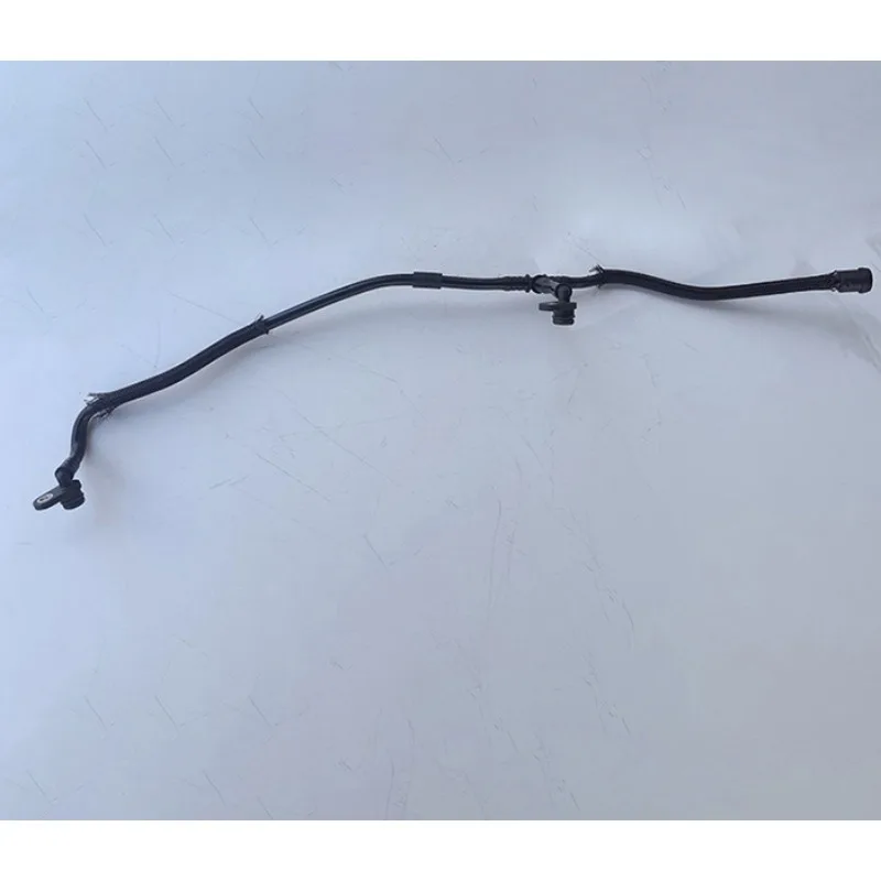 الأصلي 06 متر 121 692 التيار المتناوب ل A6l 2019-2023 C8 3.0t توسيع غلاية اتصال انبوب ماء 06 متر 121692 التيار المتناوب جودة عالية