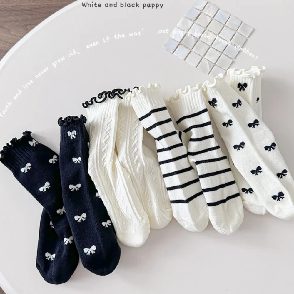 4pairs baby socks wholesale Autumn winter kids cotton socks Korean boneless black and white striped bow curl girls socks